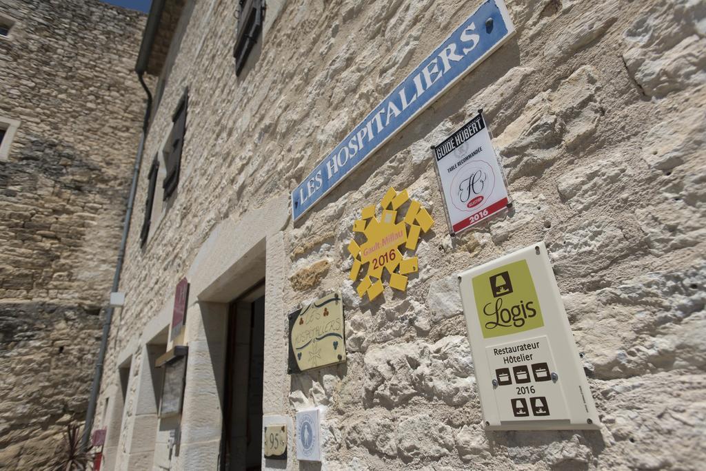 Logis Hotel Les Hospitaliers Le Poet-Laval Exterior photo