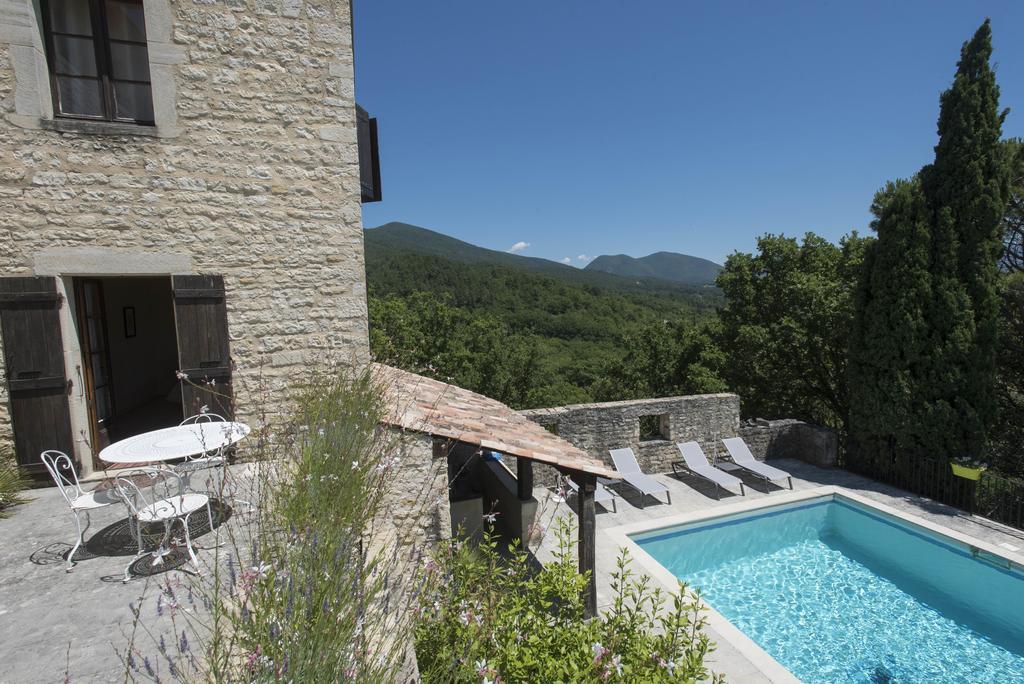 Logis Hotel Les Hospitaliers Le Poet-Laval Exterior photo